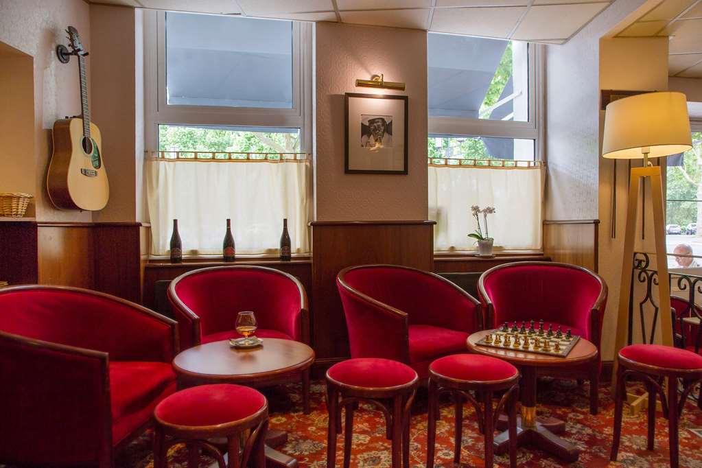 Brit Hotel Le Lion D'Or Chinon Facilities photo