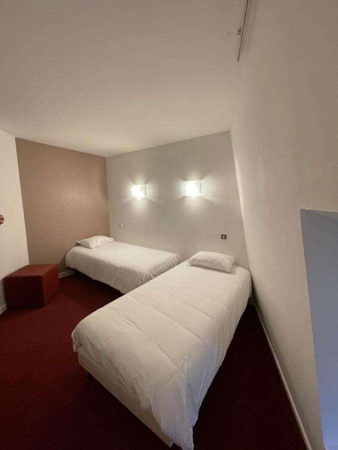 Brit Hotel Le Lion D'Or Chinon Room photo